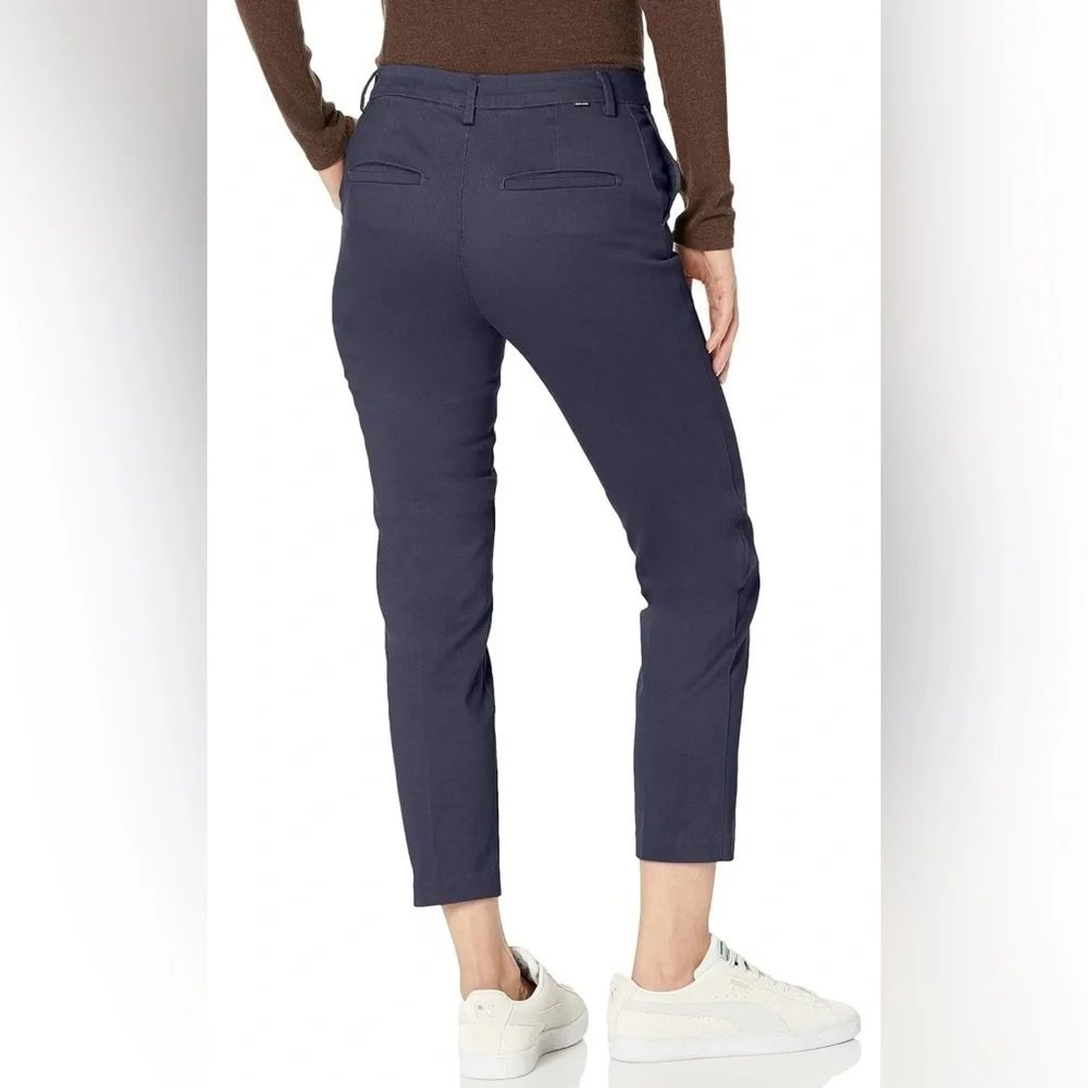Dockers Women's Slim Fit Ankle Refined Pant - Picture 5 of 5